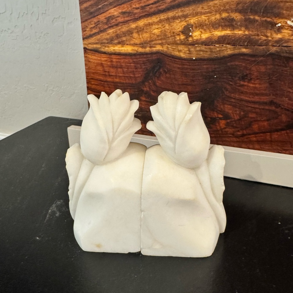 White Marble Bookends with Leaf Design
